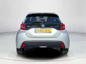 Toyota Yaris (2021) thumbnail 4