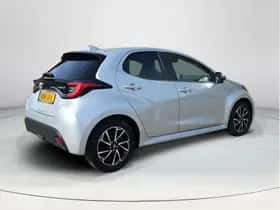 Toyota Yaris (2021) thumbnail 5