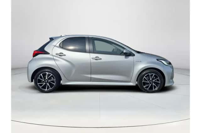 Toyota Yaris (2021) thumbnail 6
