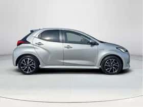 Toyota Yaris (2021) thumbnail 6