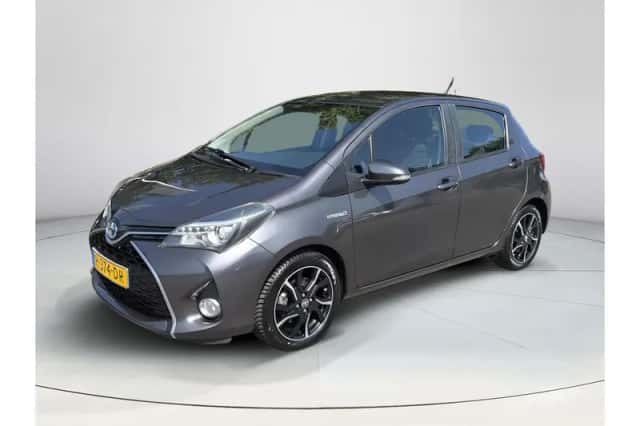 Toyota Yaris (2017) thumbnail 1