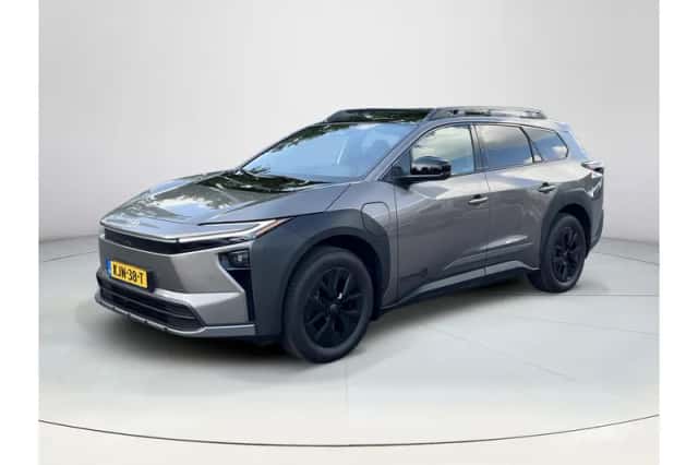 Toyota bZ4X (2026) thumbnail 1