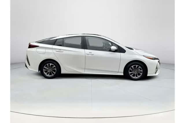 Toyota Prius (2018) thumbnail 6