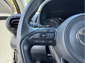 Toyota Yaris (2021) thumbnail 22