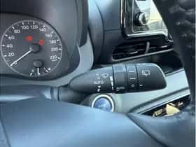 Toyota Yaris (2021) thumbnail 24