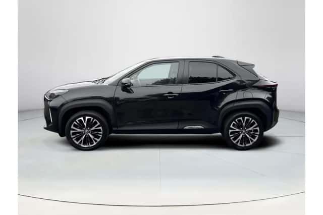 Toyota Yaris Cross (2021) thumbnail 2