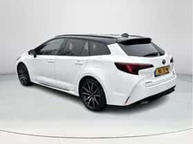 Toyota Corolla (2024) thumbnail 3