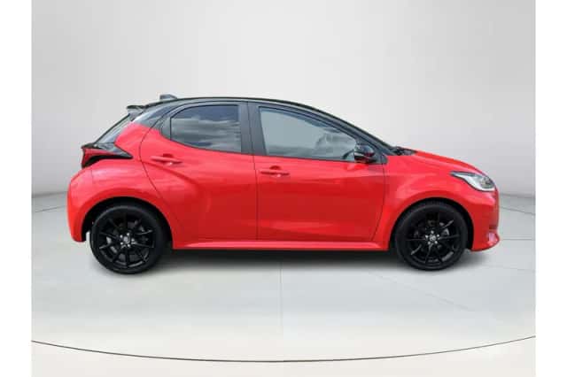 Toyota Yaris (2023) thumbnail 6