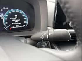 Toyota C-HR (2025) thumbnail 27