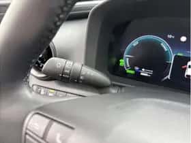 Toyota C-HR (2025) thumbnail 28
