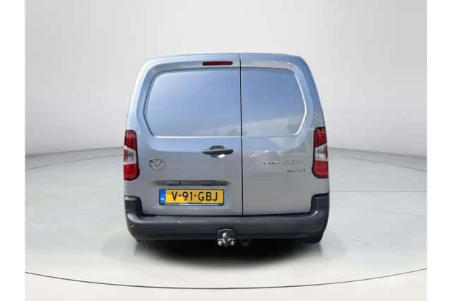 Toyota Proace (2025) thumbnail 4