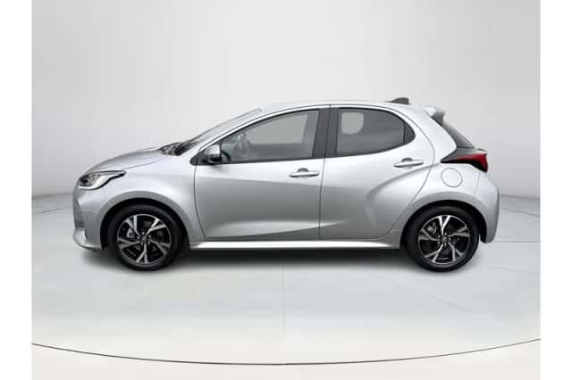 Toyota Yaris (2025) thumbnail 2