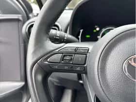 Toyota Yaris (2025) thumbnail 16