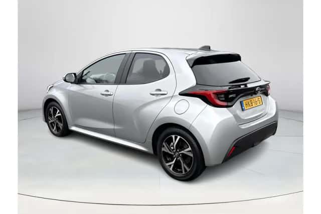 Toyota Yaris (2025) thumbnail 3