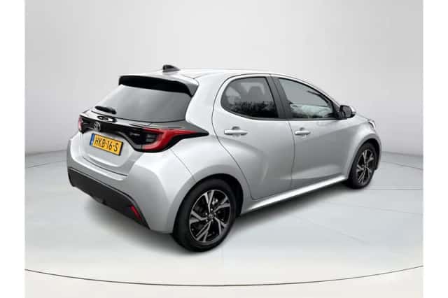 Toyota Yaris (2025) thumbnail 5