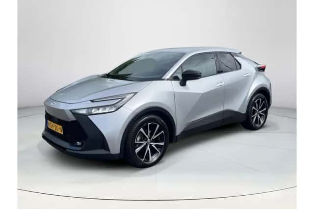 Toyota C-HR (2025) thumbnail 1