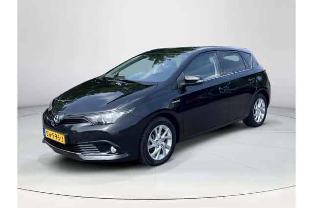 Toyota Auris (2018) thumbnail 1