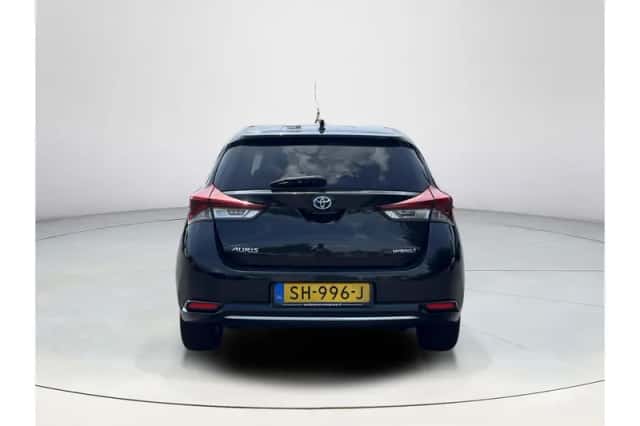 Toyota Auris (2018) thumbnail 4