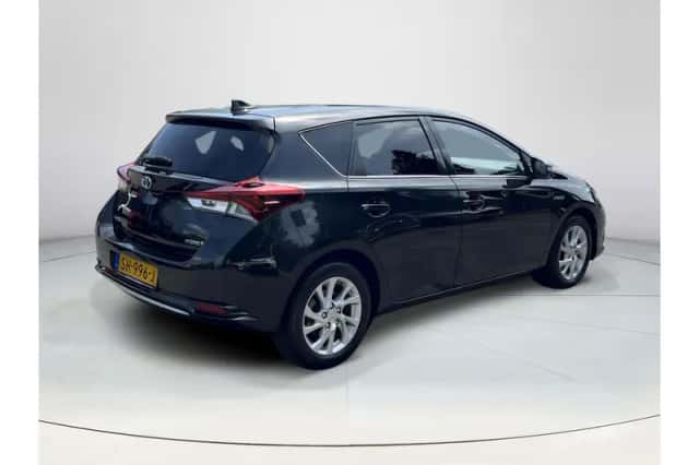 Toyota Auris (2018) thumbnail 5