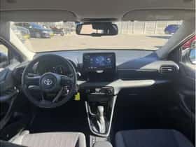 Toyota Yaris (2024) thumbnail 12