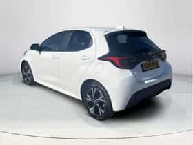 Toyota Yaris (2024) thumbnail 3