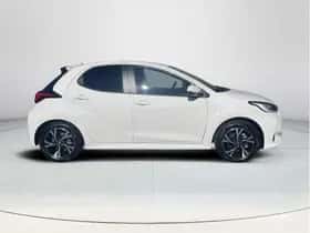 Toyota Yaris (2024) thumbnail 6