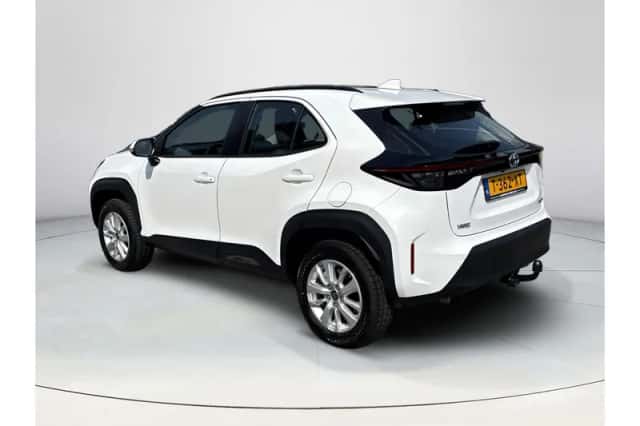 Toyota Yaris Cross (2023) thumbnail 3