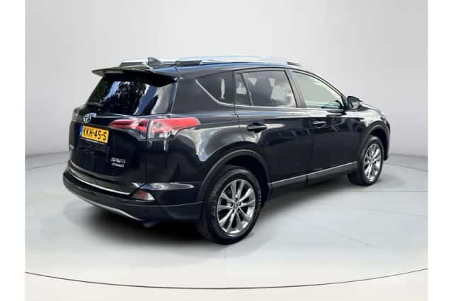Toyota RAV4 (2018) thumbnail 5