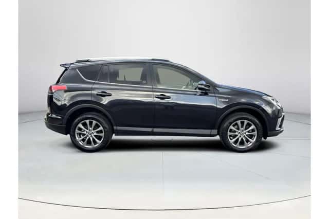 Toyota RAV4 (2018) thumbnail 6