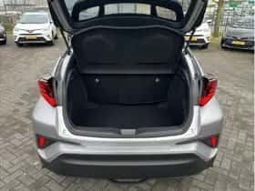 Toyota C-HR (2020) thumbnail 11