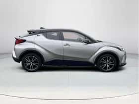 Toyota C-HR (2020) thumbnail 6