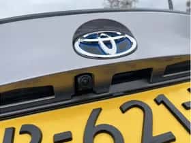 Toyota C-HR (2020) thumbnail 10