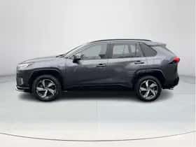 Toyota RAV4 (2022) thumbnail 2