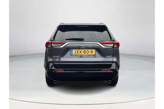 Toyota RAV4 (2022) thumbnail 4