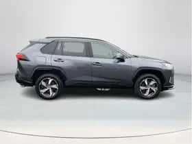 Toyota RAV4 (2022) thumbnail 6