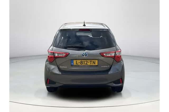 Toyota Yaris (2018) thumbnail 4