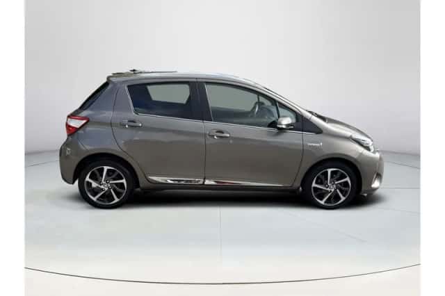 Toyota Yaris (2018) thumbnail 6