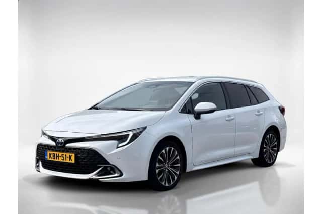 Toyota Corolla (2023) thumbnail 1
