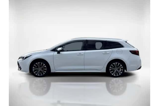 Toyota Corolla (2023) thumbnail 2