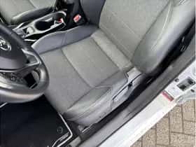 Toyota Corolla (2023) thumbnail 12