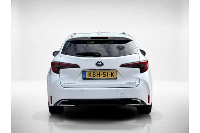 Toyota Corolla (2023) thumbnail 4