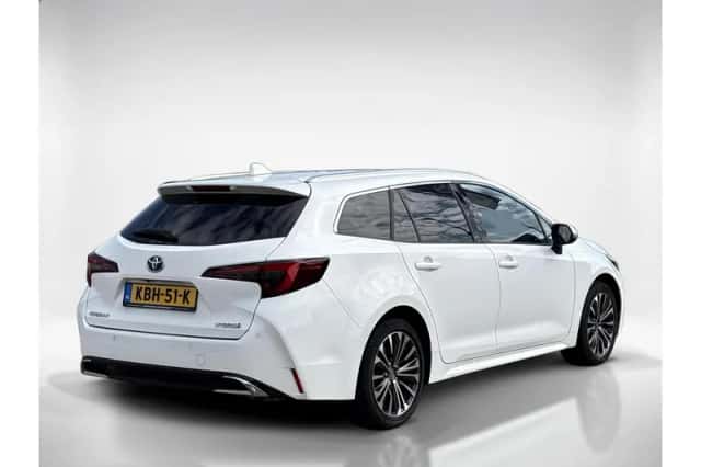 Toyota Corolla (2023) thumbnail 5
