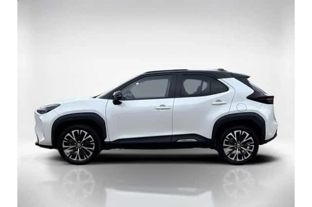Toyota Yaris Cross (2023) thumbnail 2