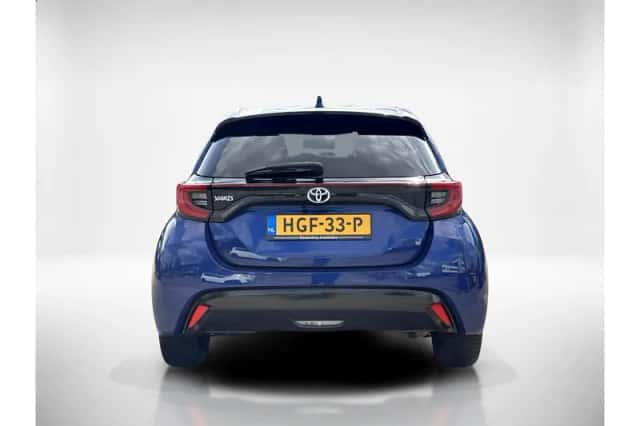 Toyota Yaris (2021) thumbnail 4