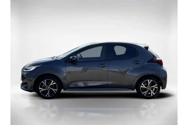 Toyota Yaris (2025) thumbnail 2
