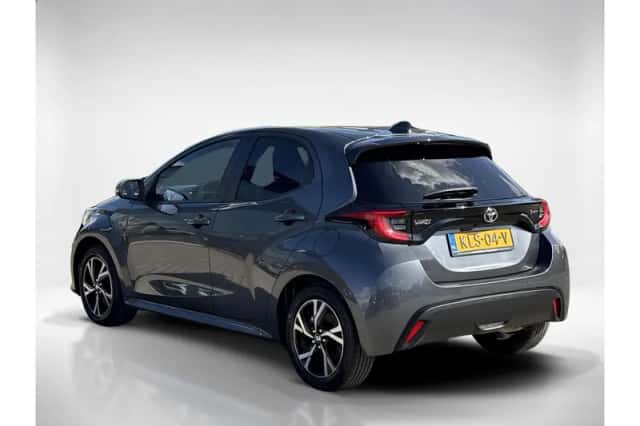 Toyota Yaris (2025) thumbnail 3