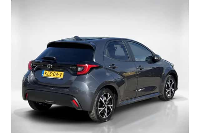 Toyota Yaris (2025) thumbnail 5