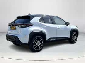 Toyota Yaris Cross (2024) thumbnail 5
