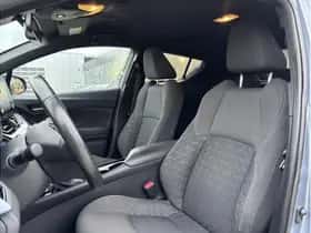 Toyota C-HR (2020) thumbnail 11