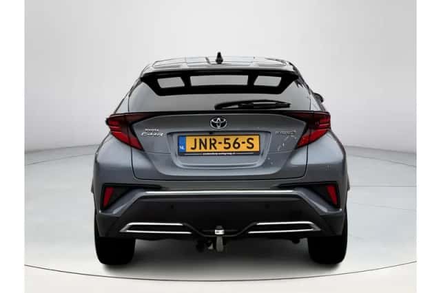 Toyota C-HR (2020) thumbnail 4